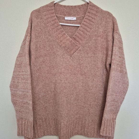 Bluetime Women’s Dusty Pink V-Neck Knit Sweater – Size S - Picture 2 of 6